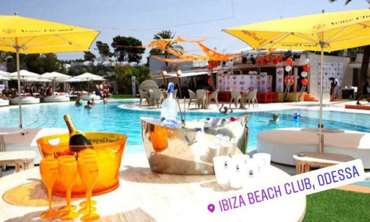 오데사 Gagarin Plaza Sea View Apart Arcadia 198 아파트 외부 사진